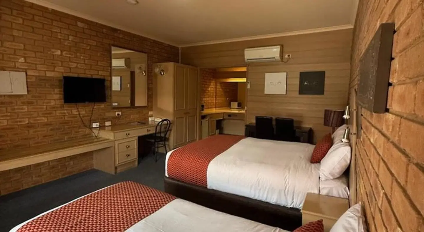 Quality Inn Colonial ROOM_EXAMPLE
