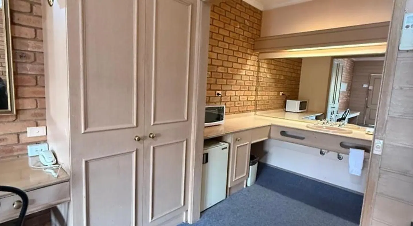 Quality Inn Colonial Badezimmer