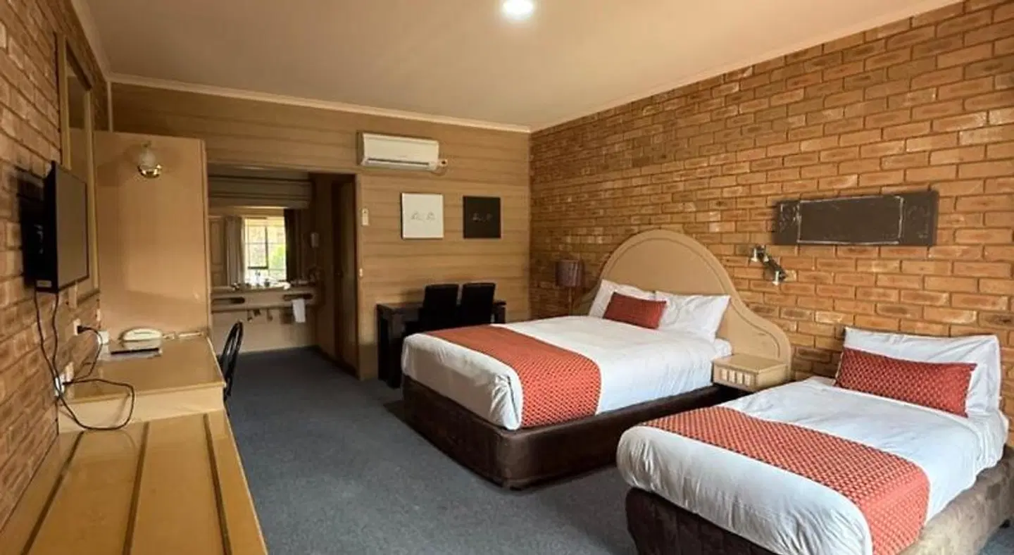 Quality Inn Colonial ROOM_EXAMPLE