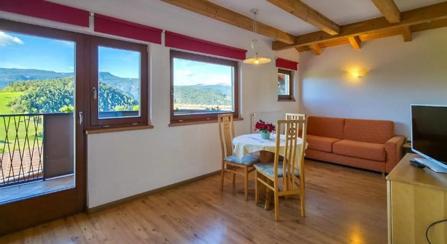 Solaia ROOM_EXAMPLE