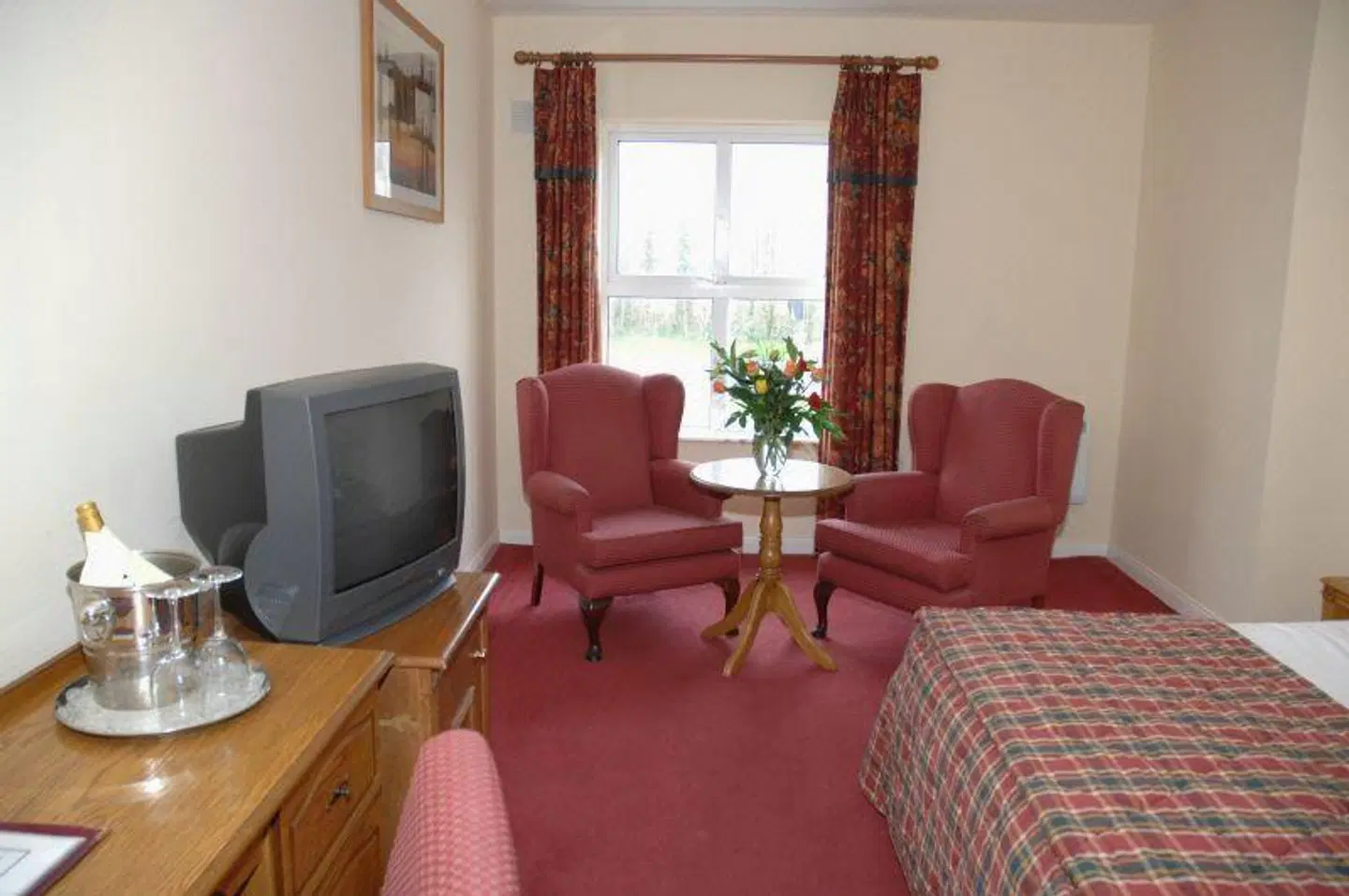 Shannon Springs Hotel ROOM_EXAMPLE