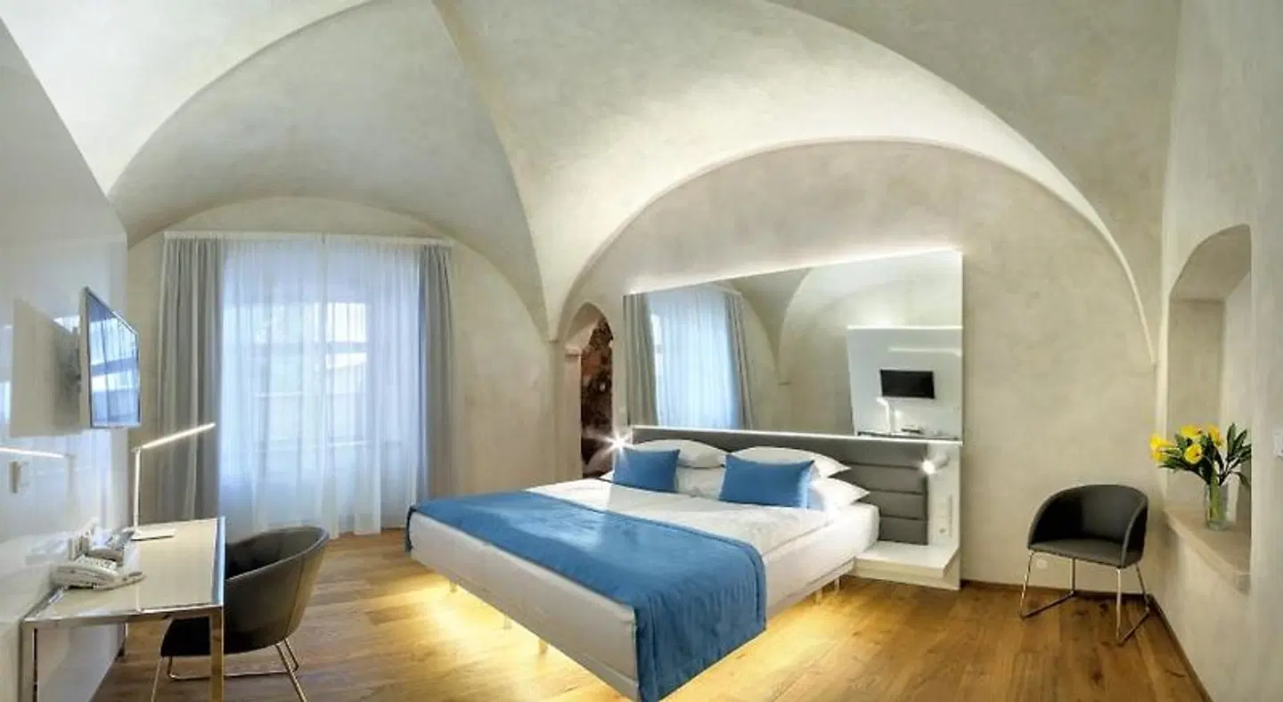 Bishop's House ROOM_EXAMPLE
