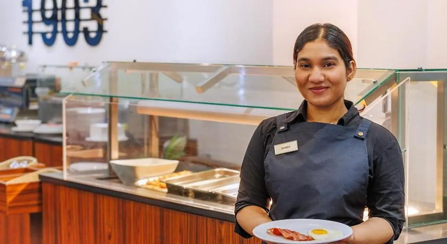 Great Southern Hotel Melbourne PEOPLE