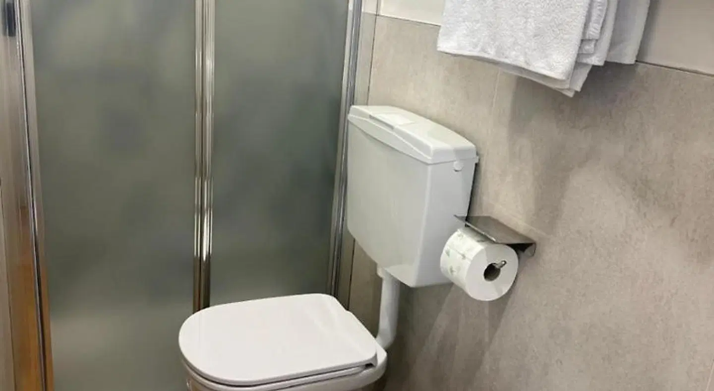 Hotel Esperia Badezimmer