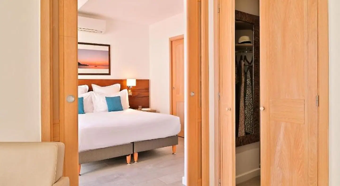 La Roya ROOM_EXAMPLE