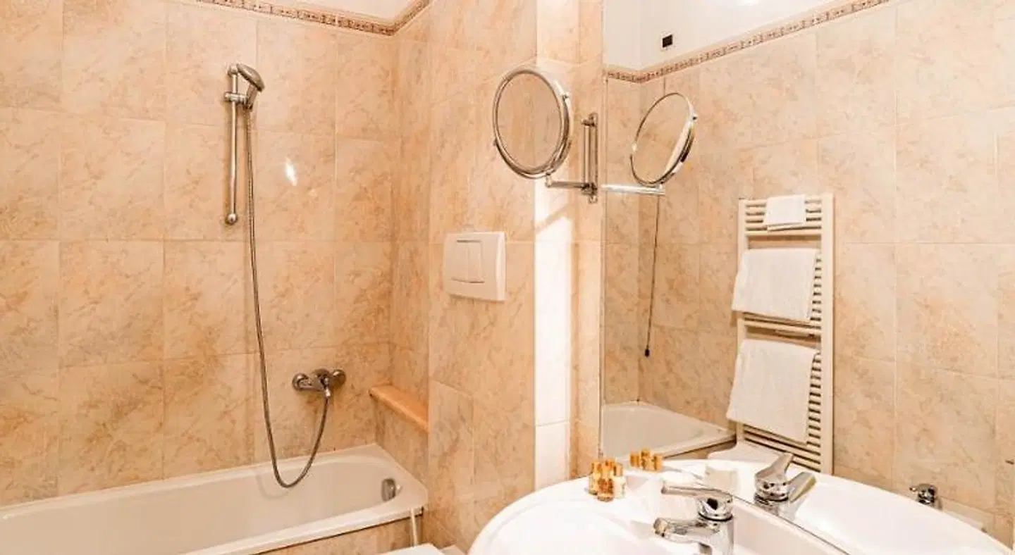 Phi Hotel Canalgrande Badezimmer