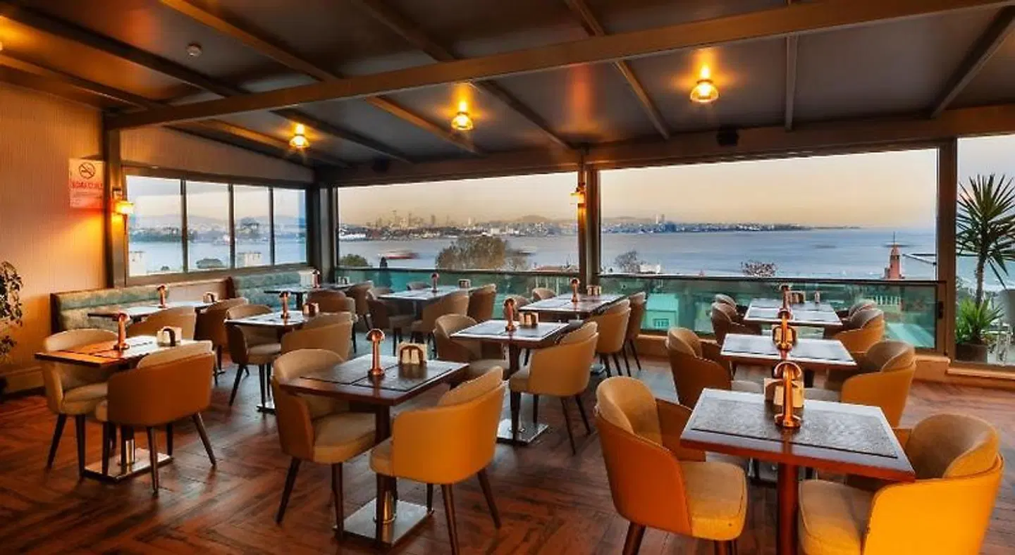 Azade Hotel Restaurant