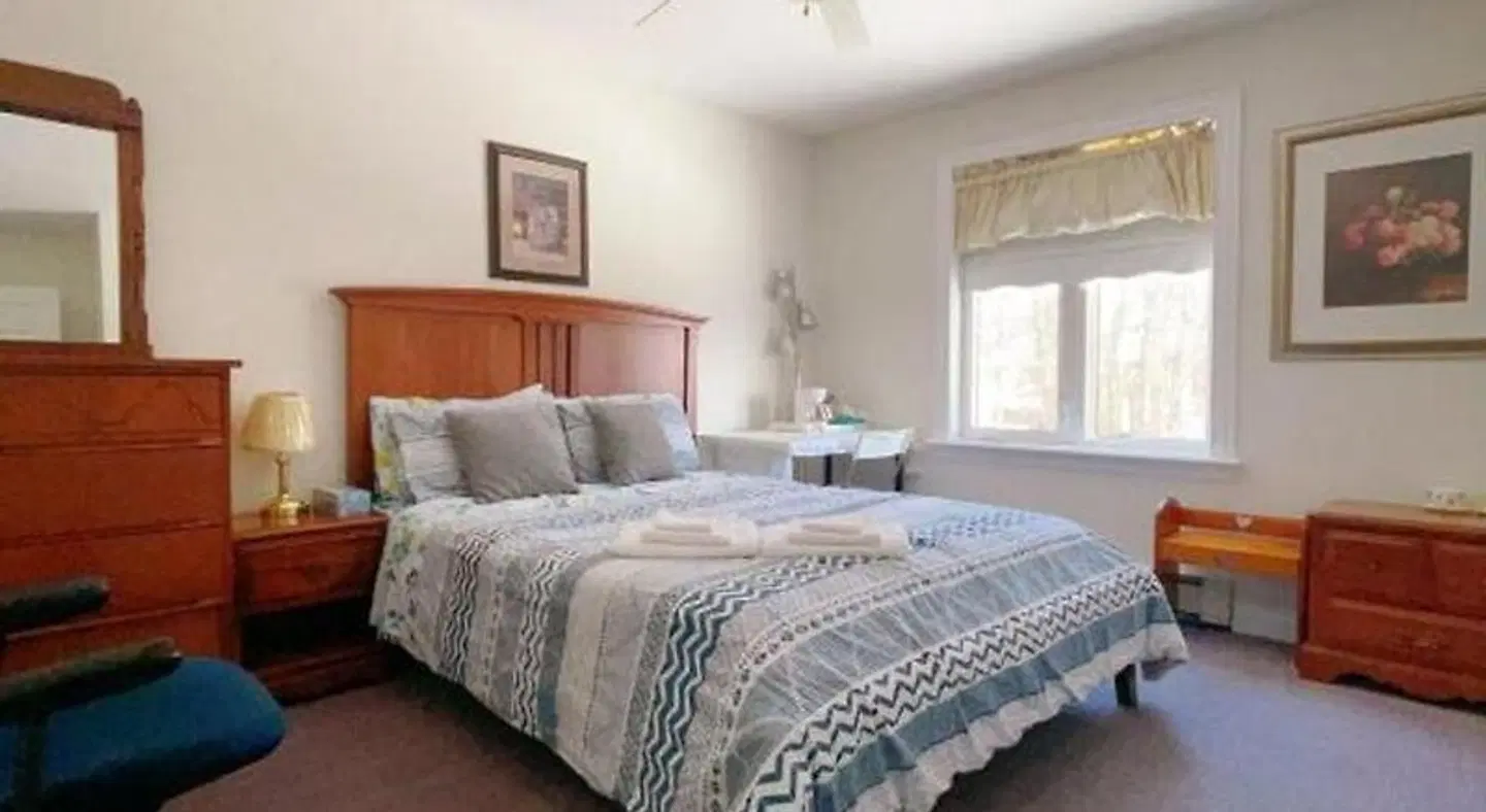 Lily's Garden ROOM_EXAMPLE