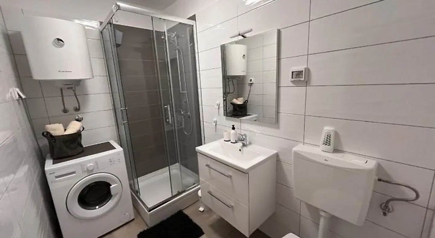 Apartments Mirjana 158 Badezimmer