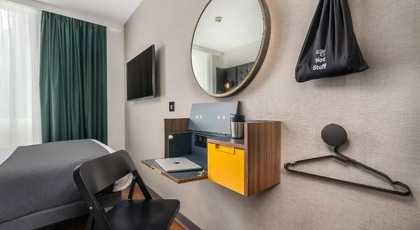 Tune Hotel Liverpool Street, London ROOM_EXAMPLE