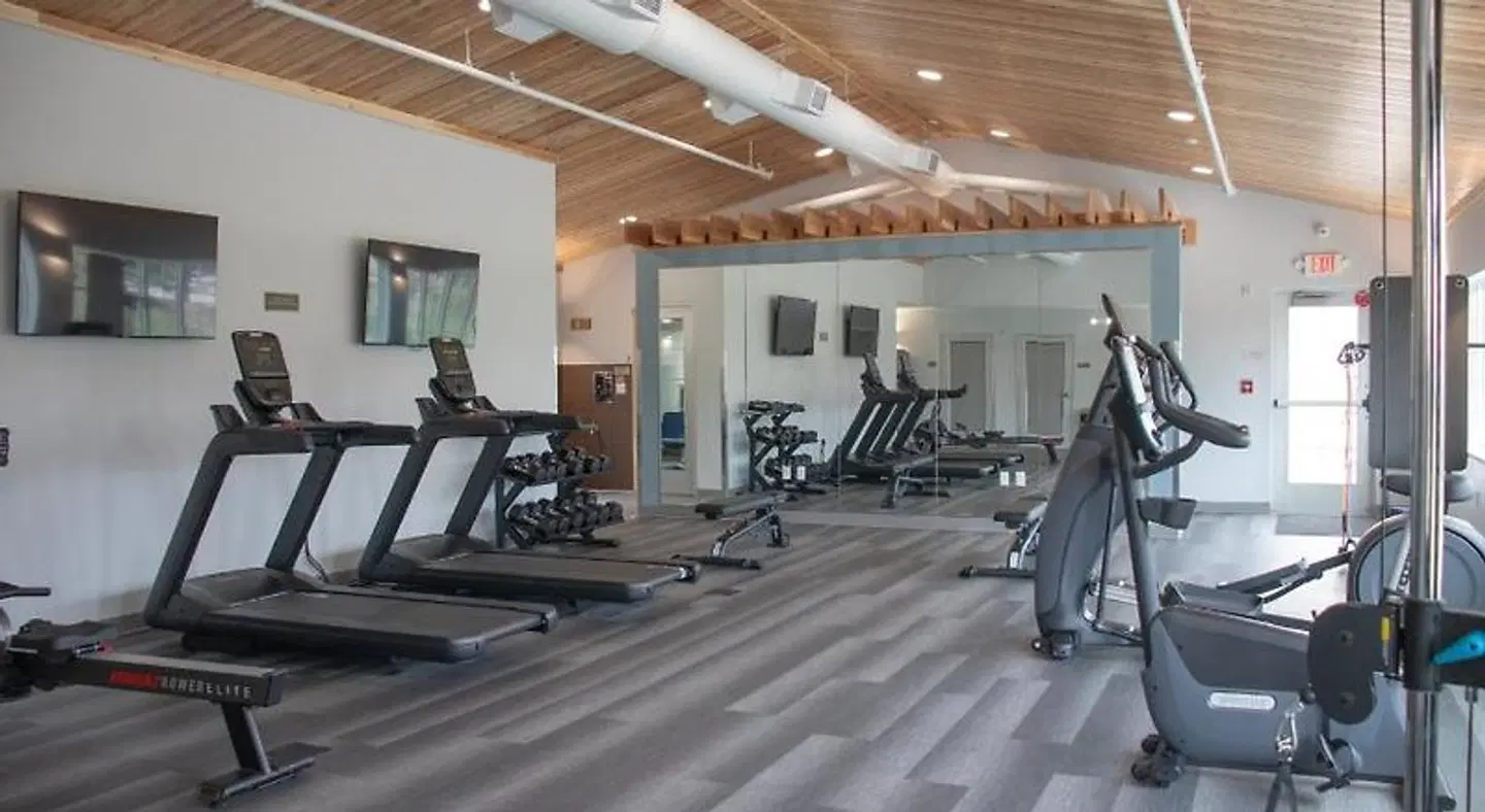 Staybridge Suites Fargo by IHG SPORTS_AND_LEISURE
