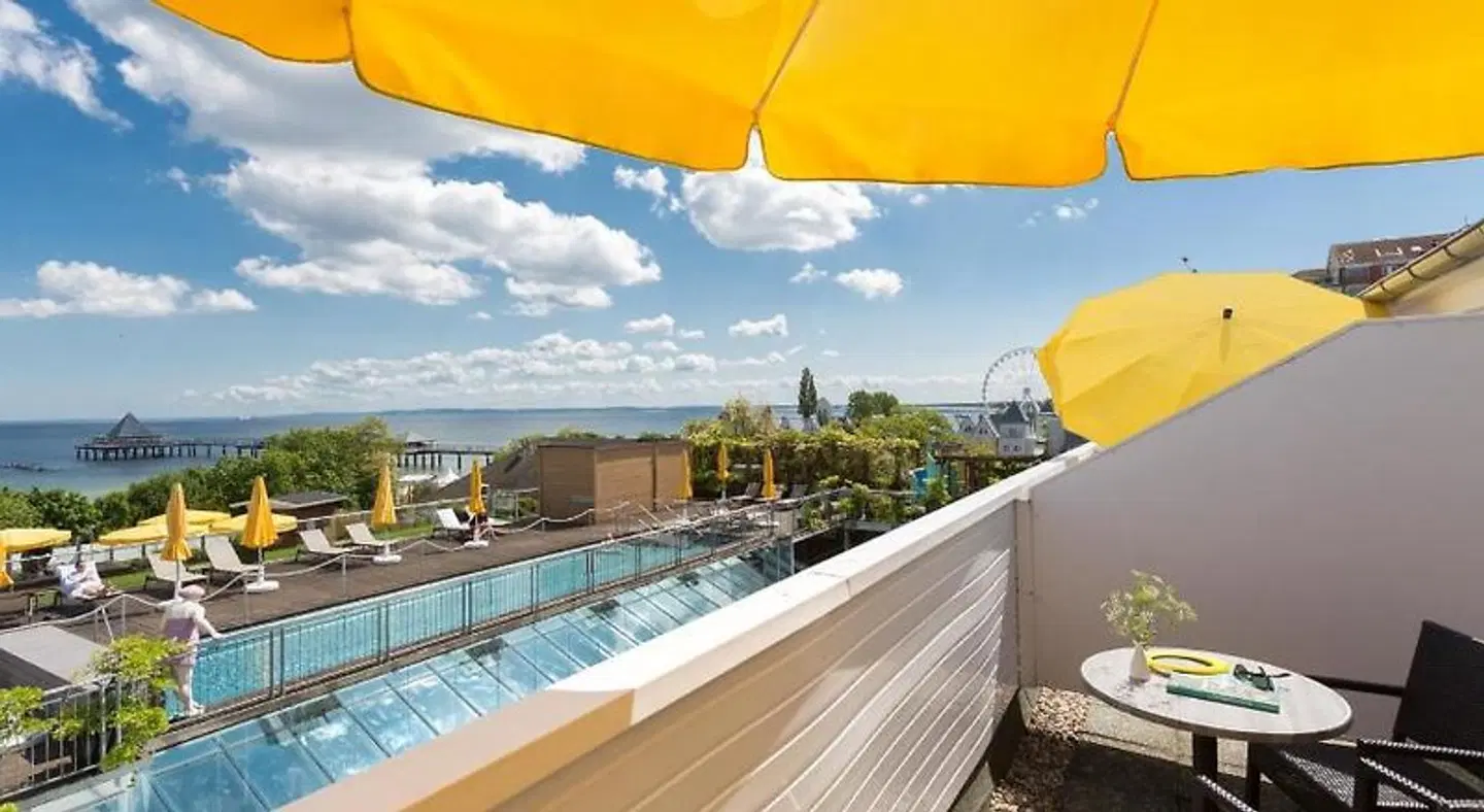 Hotel Kaiserhof Heringsdorf OUTDOOR_POOL
