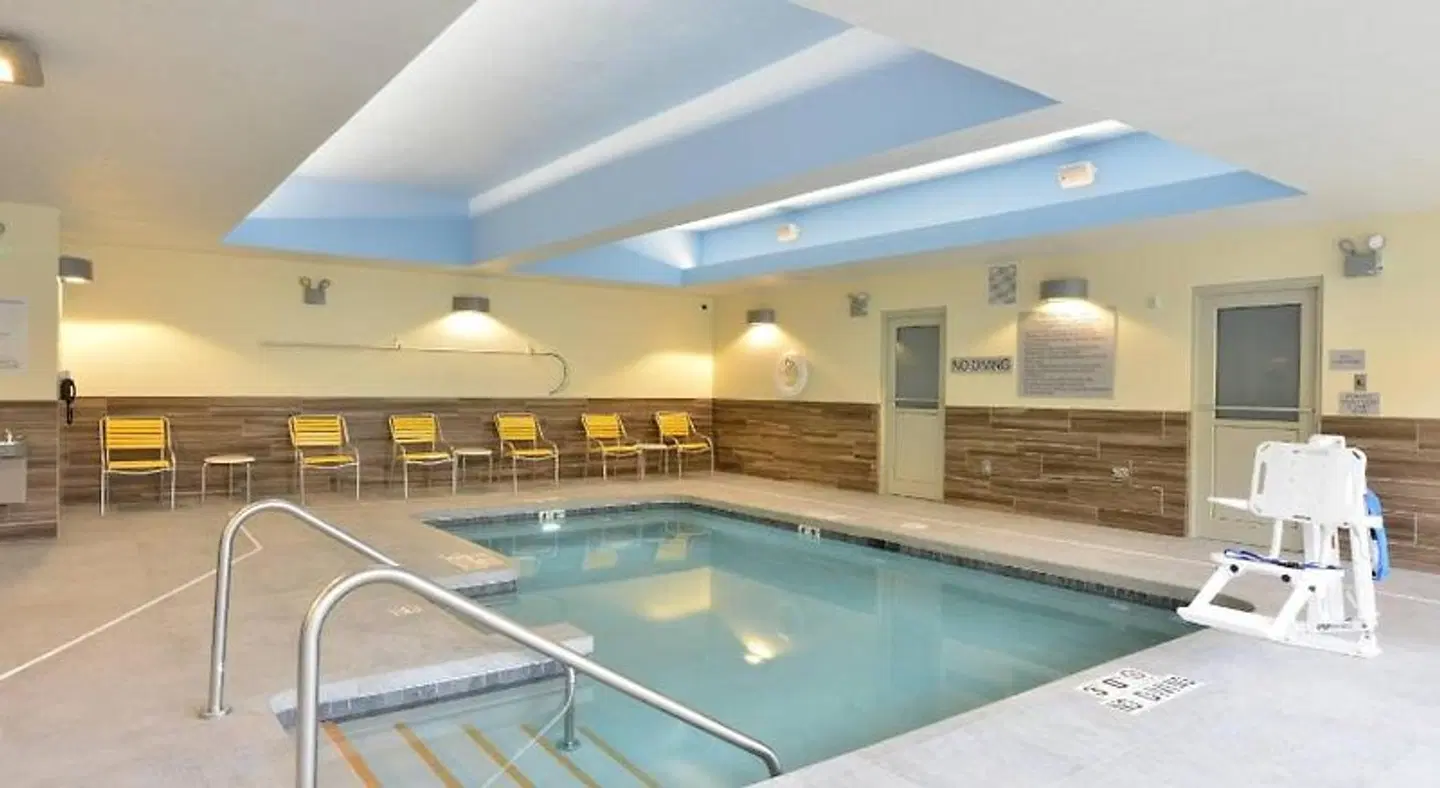 Fairfield by Marriott Inn & Suites Eau Claire Chippewa Falls Hallenbad