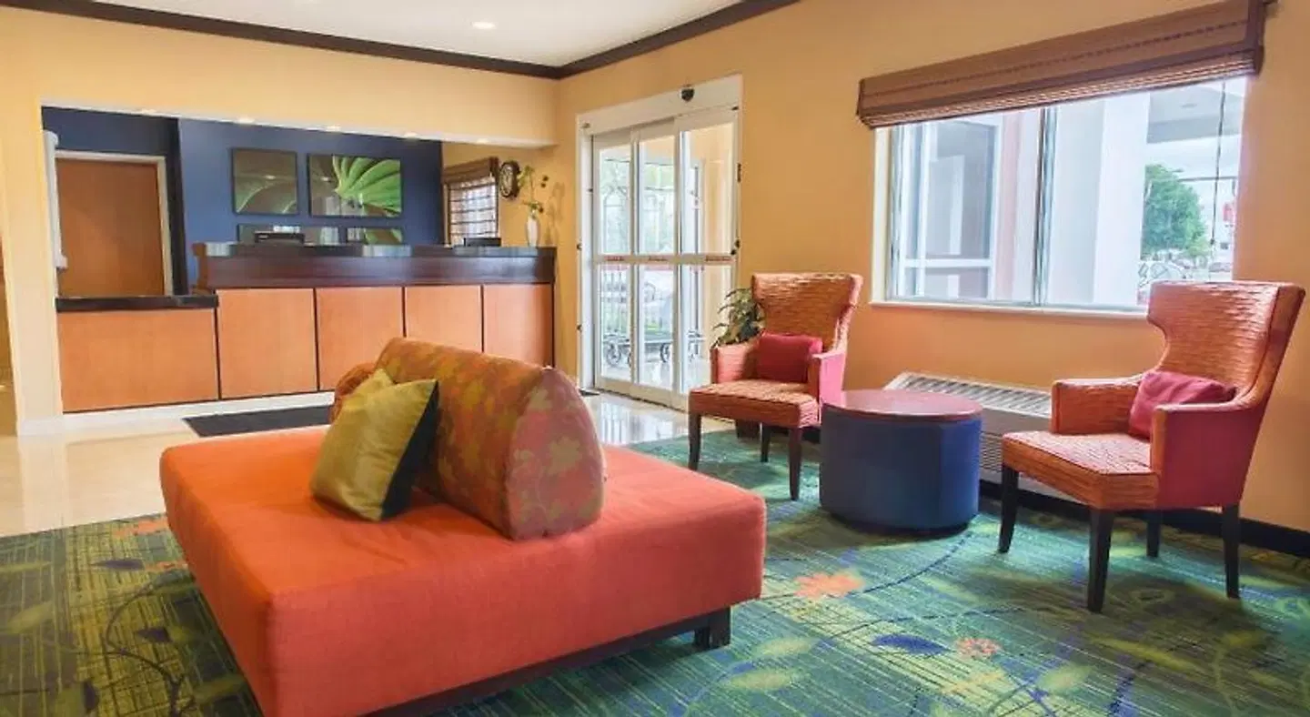 Fairfield by Marriott Inn & Suites Fargo LOUNGE_LOBBY