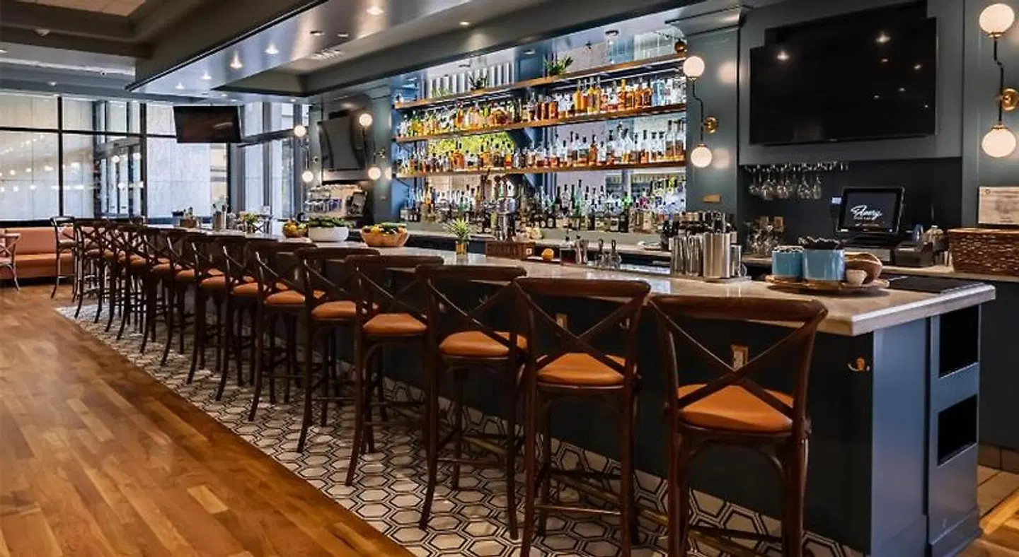 Hyatt Regency Tulsa Downtown Bar