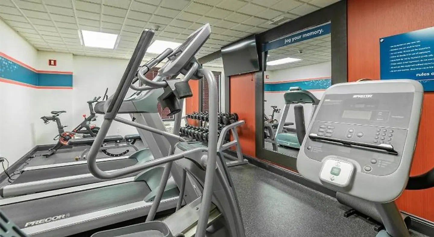 Hampton Inn Newport News-Yorktown SPORTS_AND_LEISURE
