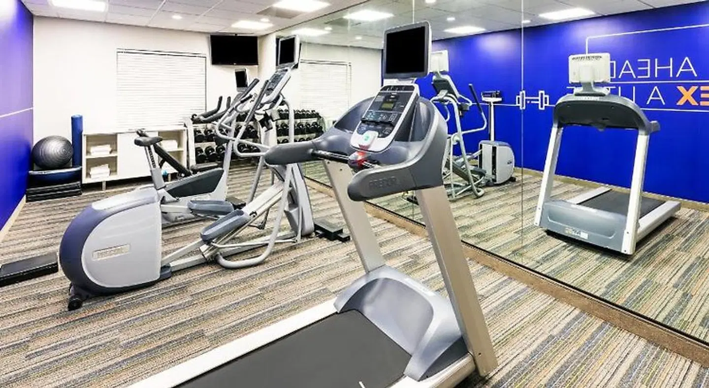 Holiday Inn Express & Suites Del Rio by IHG SPORTS_AND_LEISURE