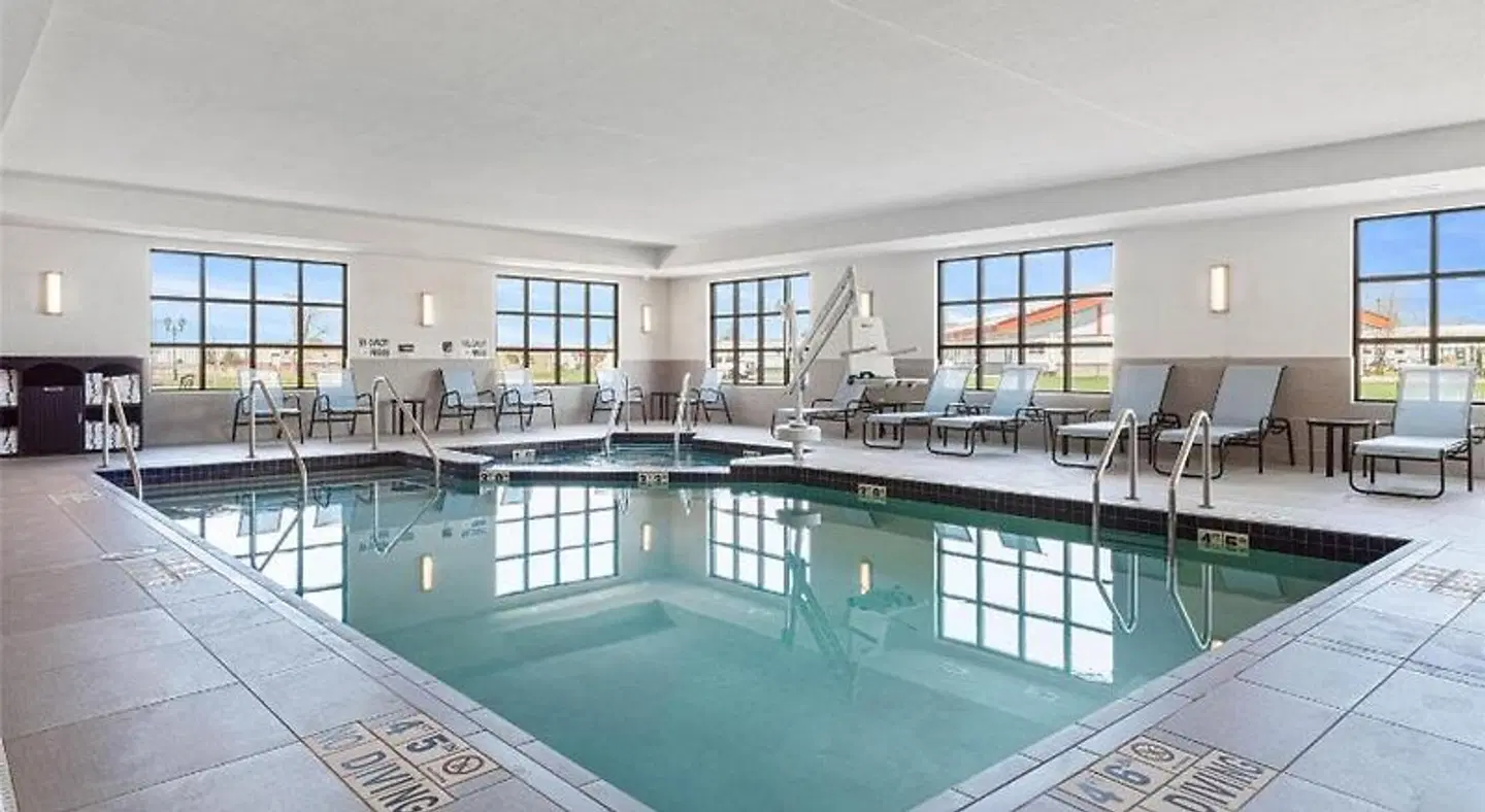BEST WESTERN Plus New Richmond Inn & Suites Hallenbad