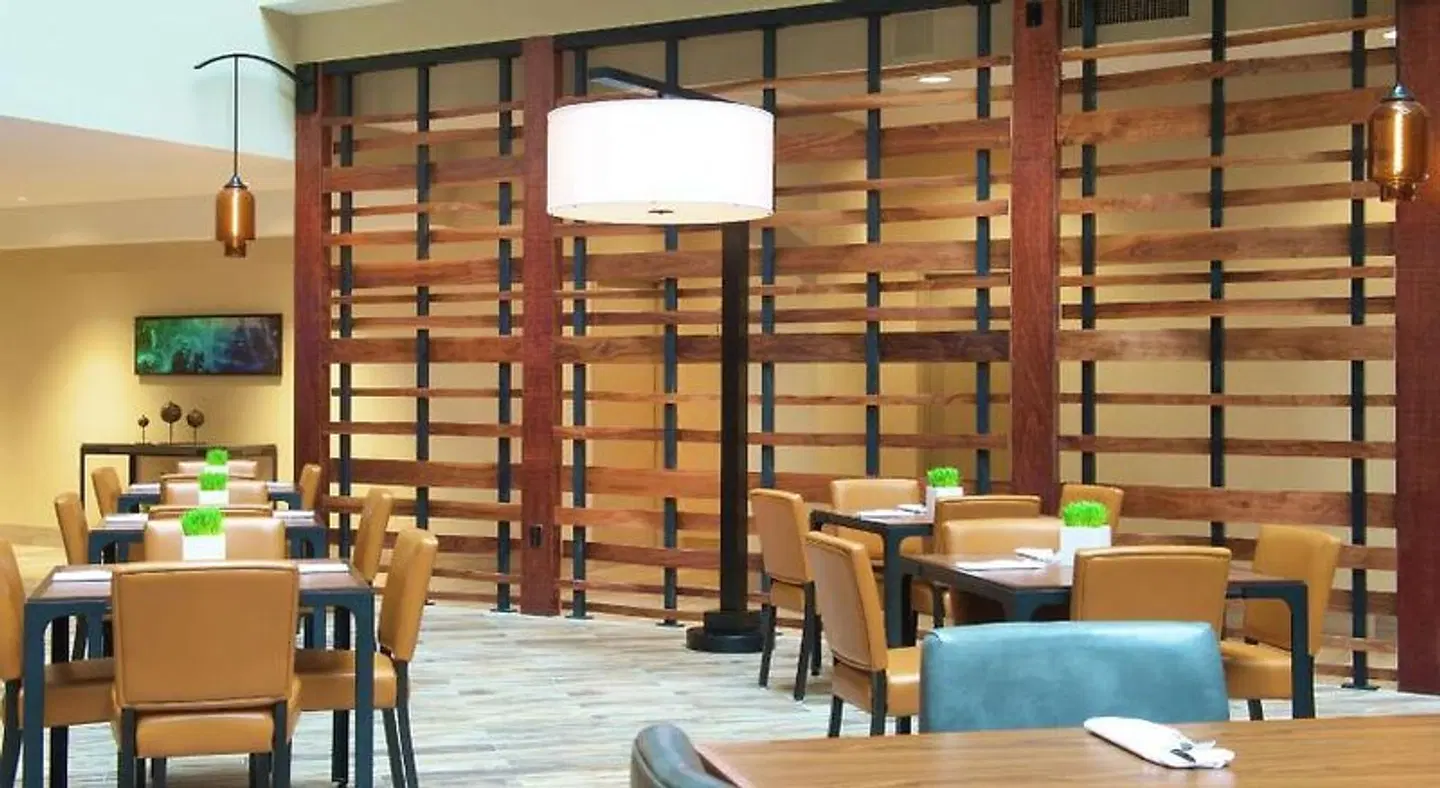Embassy Suites by Hilton Portland Washington Square Restaurant