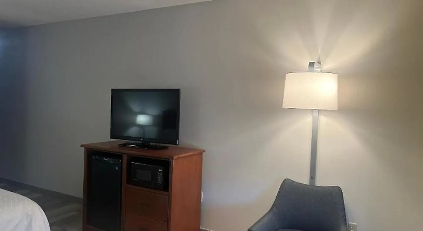 Holiday Inn Express & Suites Sioux Falls At Empire Mall by IHG ROOM_EXAMPLE