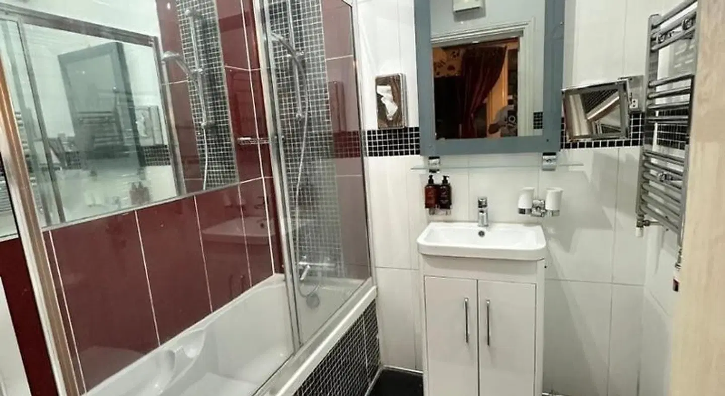 Crompton Guest House Badezimmer