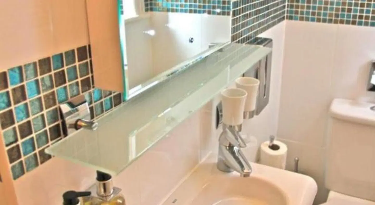 Crompton Guest House Badezimmer