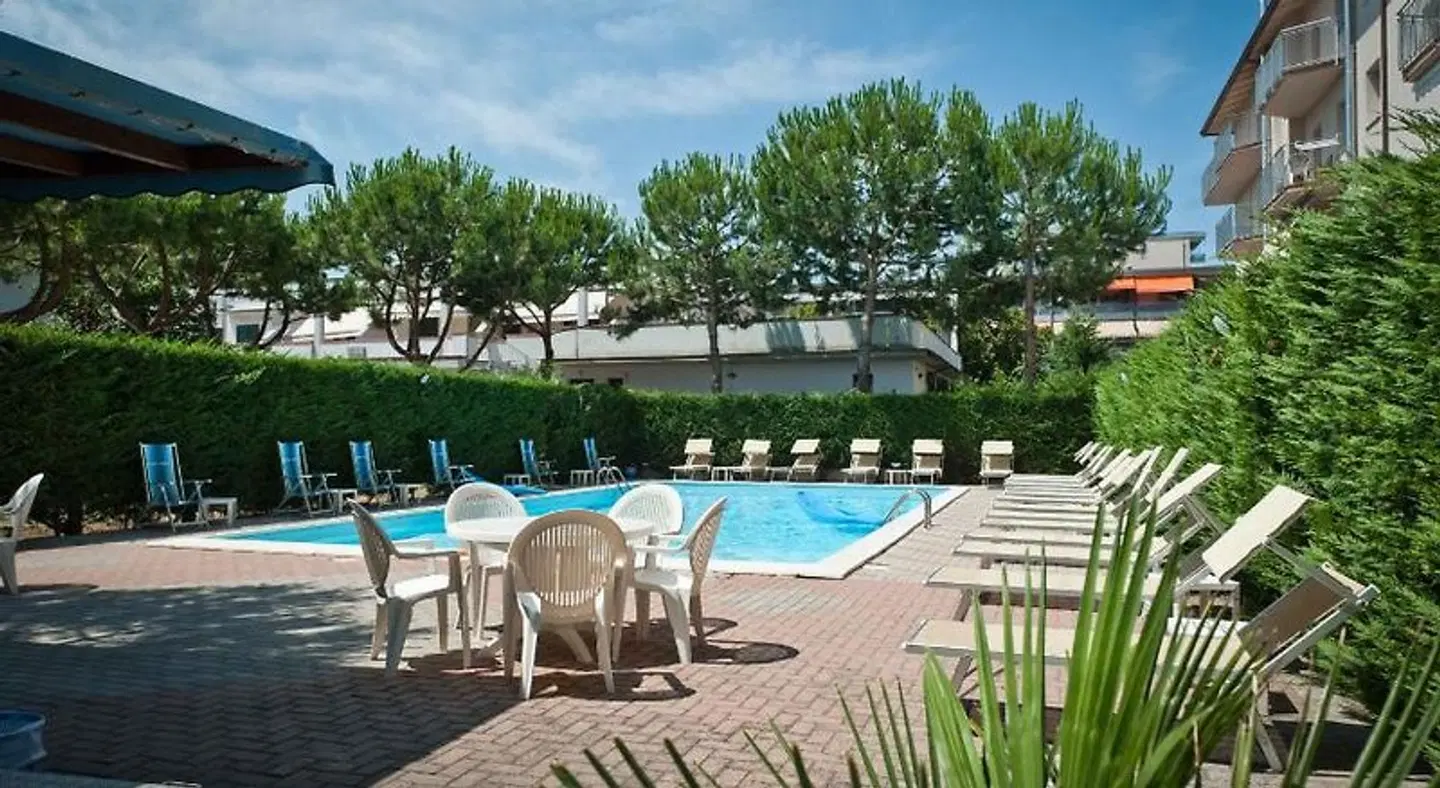 Hotel Abc OUTDOOR_POOL