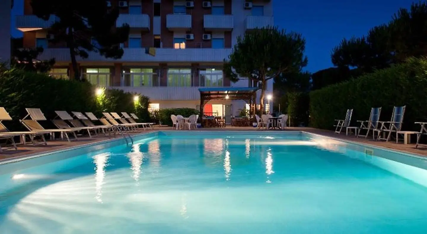Hotel Abc OUTDOOR_POOL