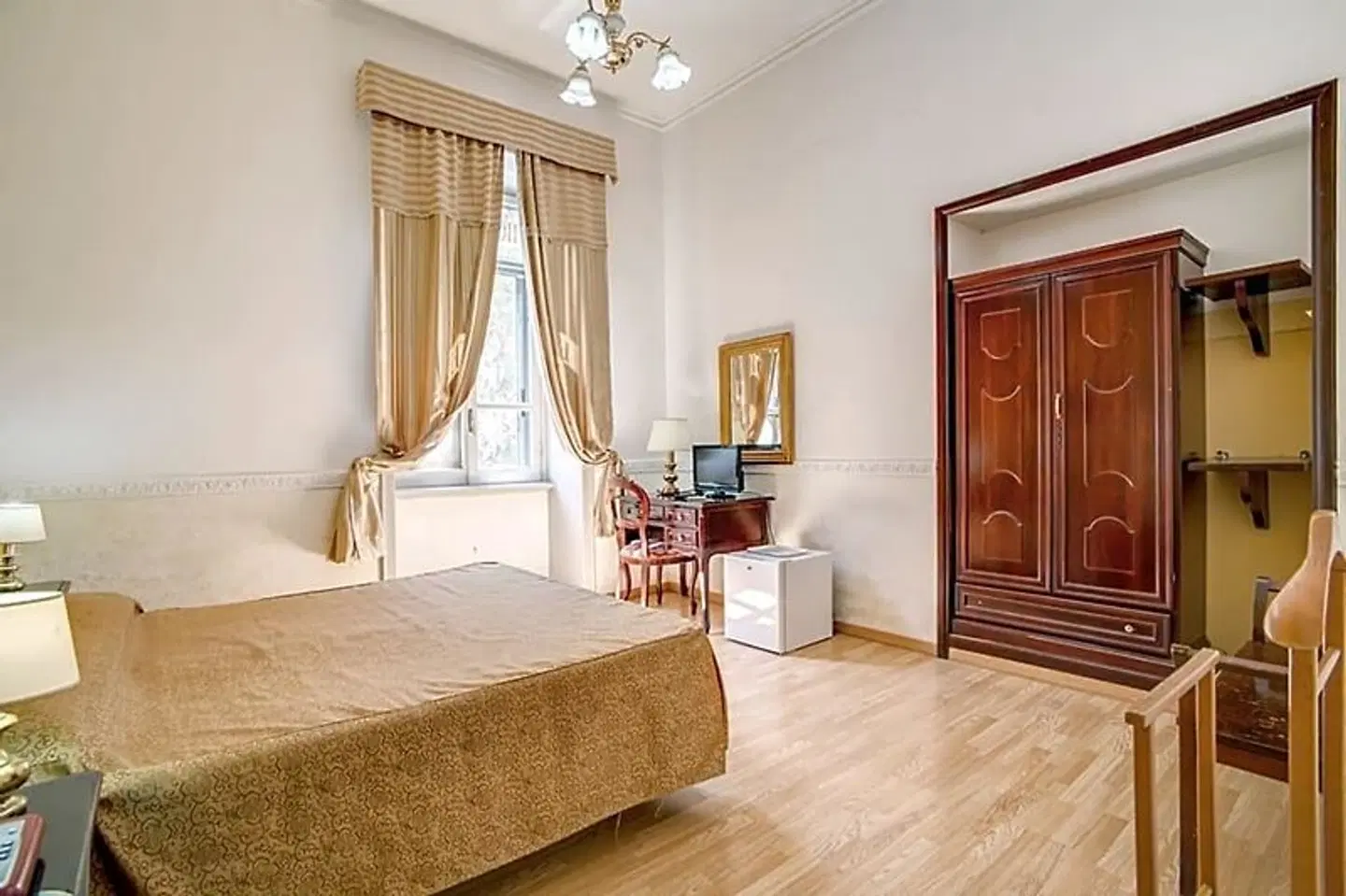 d'Este ROOM_EXAMPLE