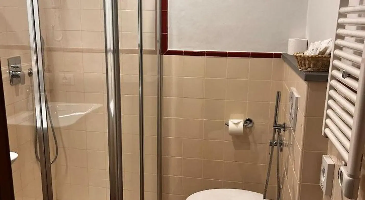 Hotel Nizza Badezimmer