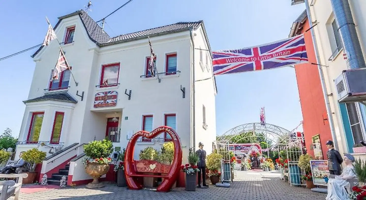 The Little Britain Inn EXTERIOR