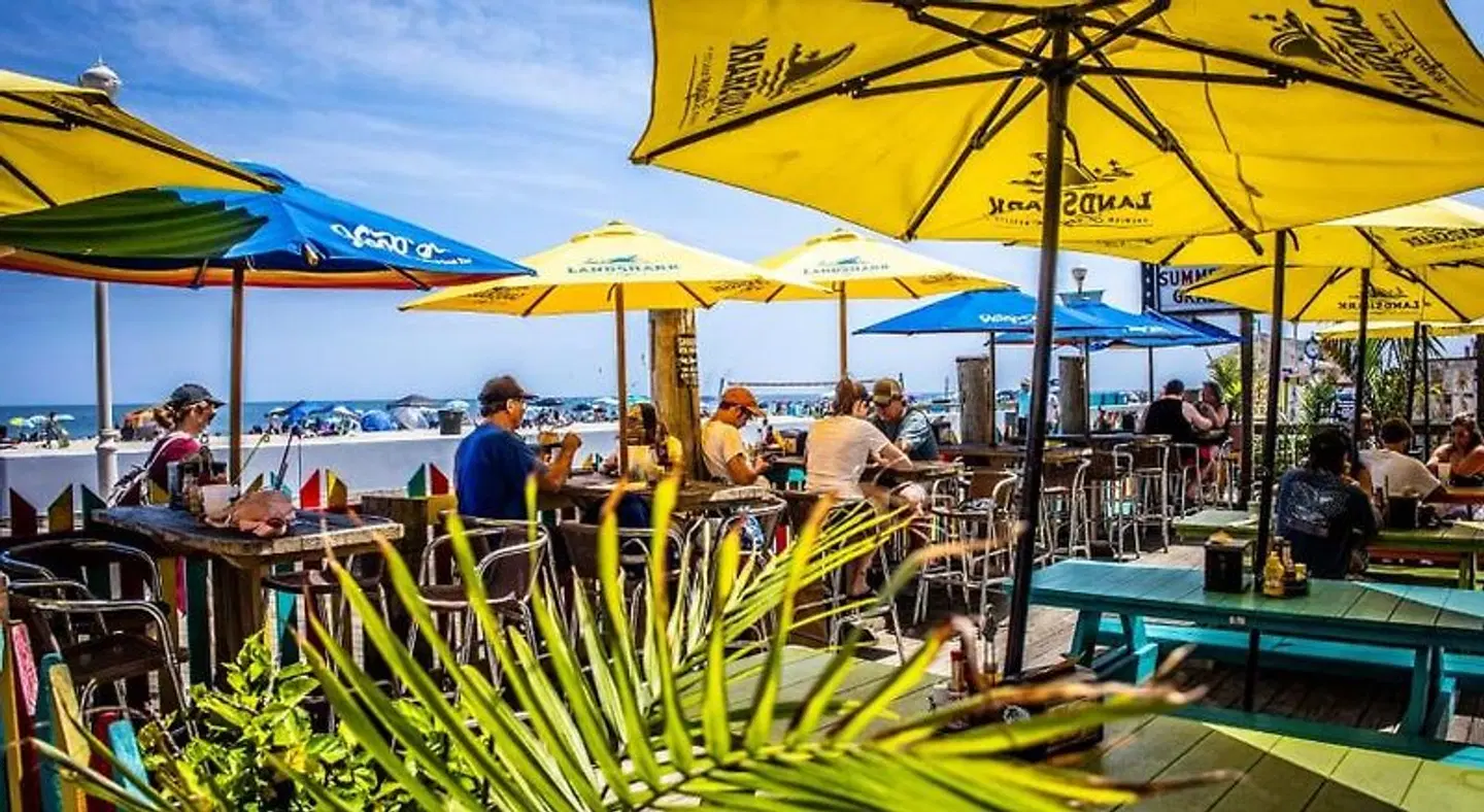 The Americana Hotel Terrasse