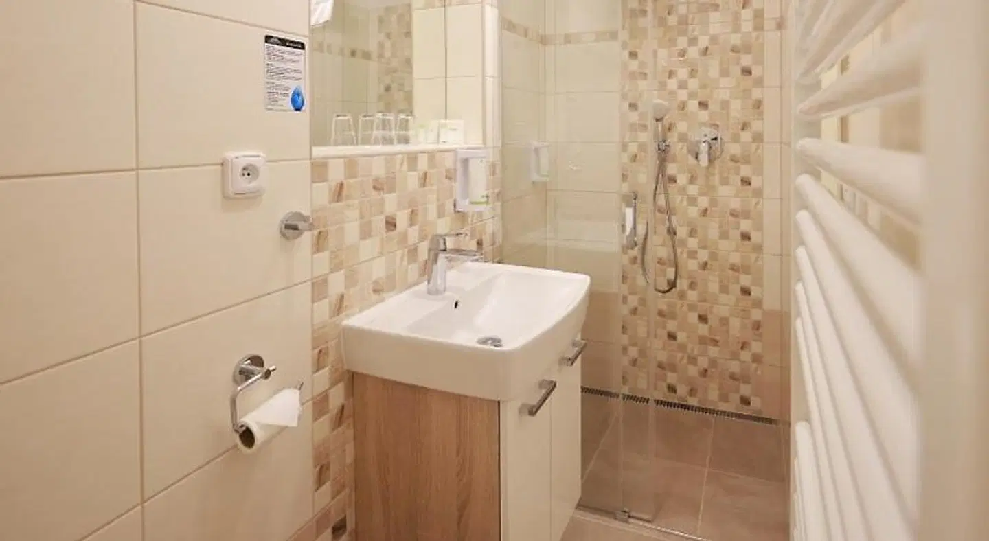 Skicentrum Badezimmer