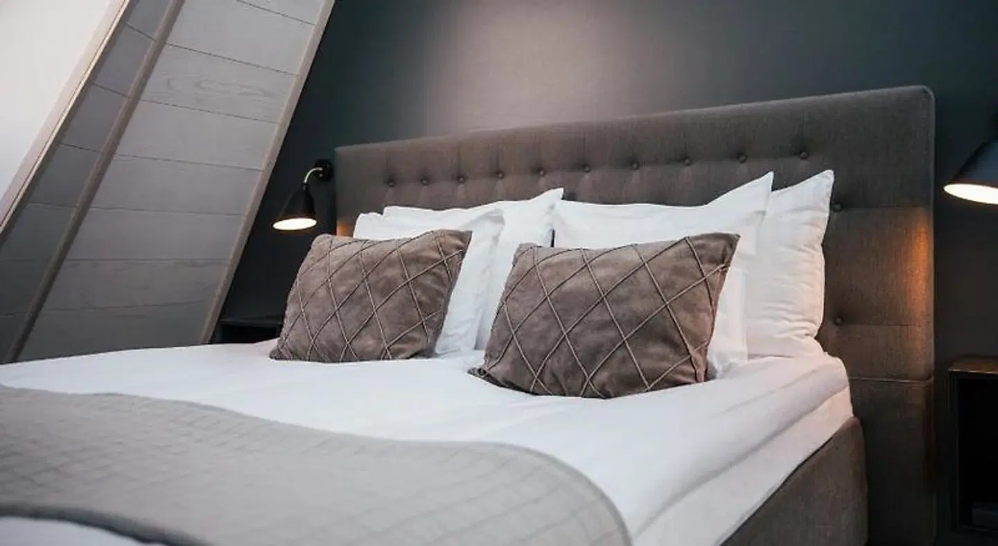 Glass Resort ROOM_EXAMPLE