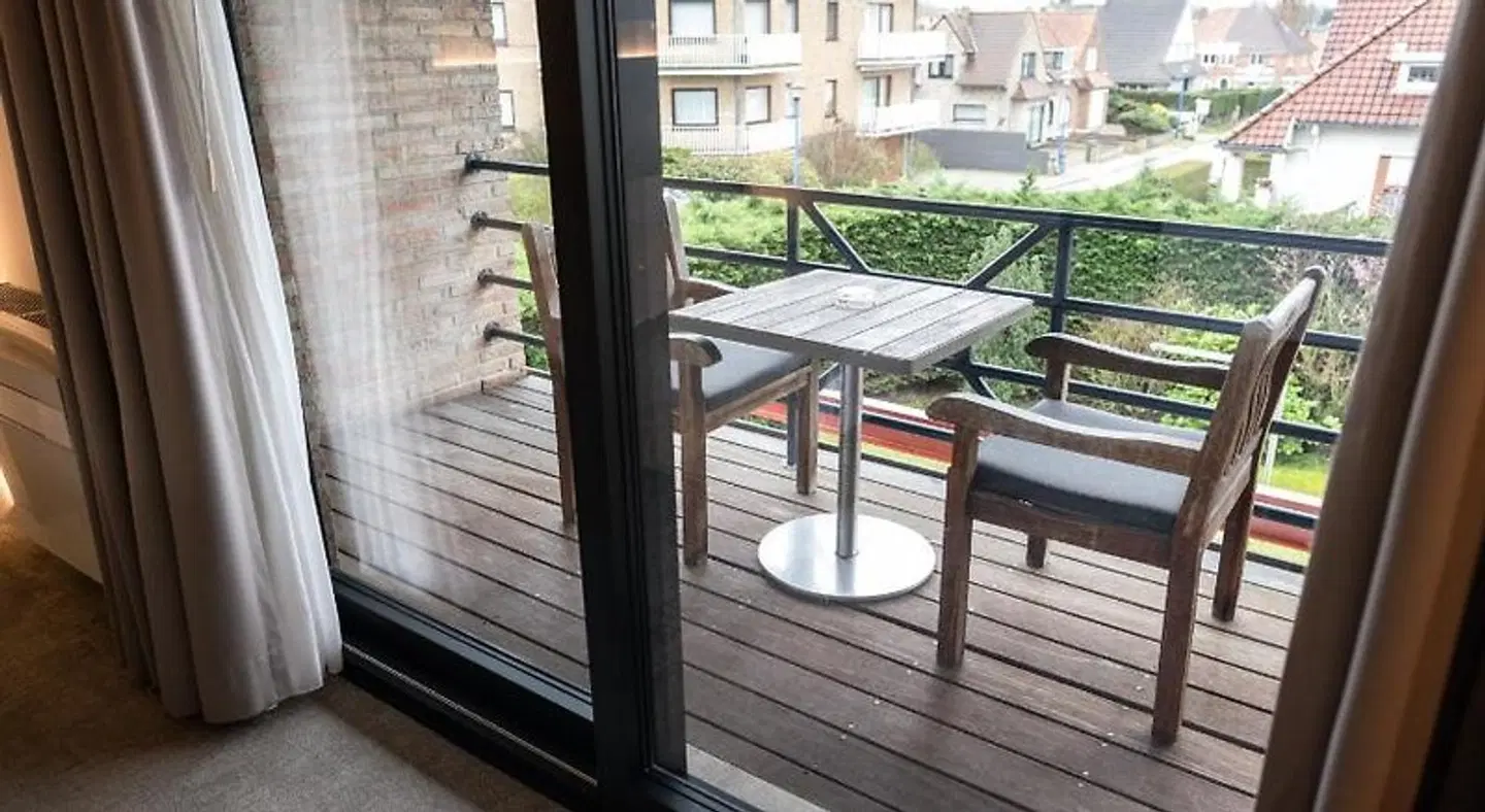 Apostroff Terrasse