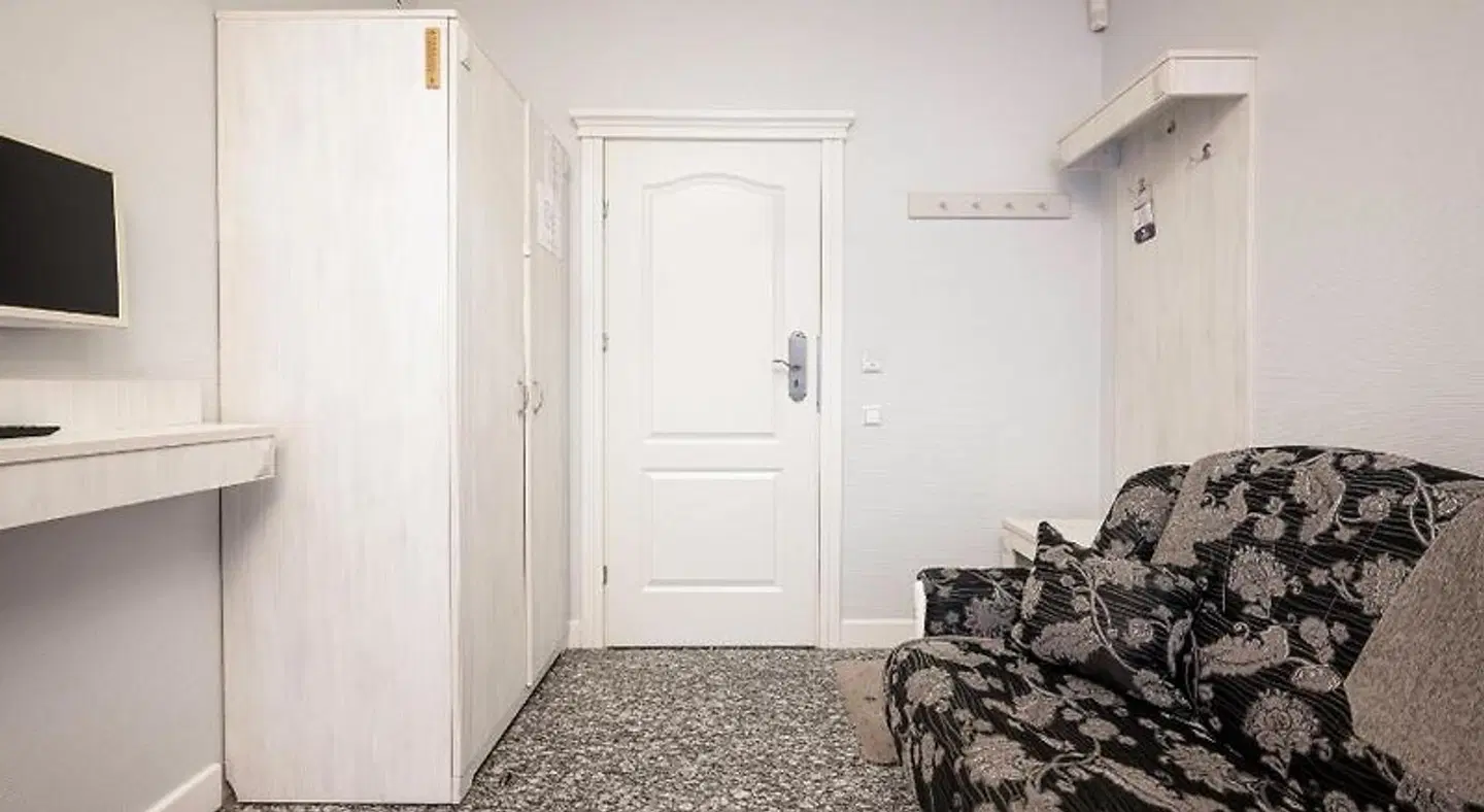 Art Hotel ROOM_EXAMPLE
