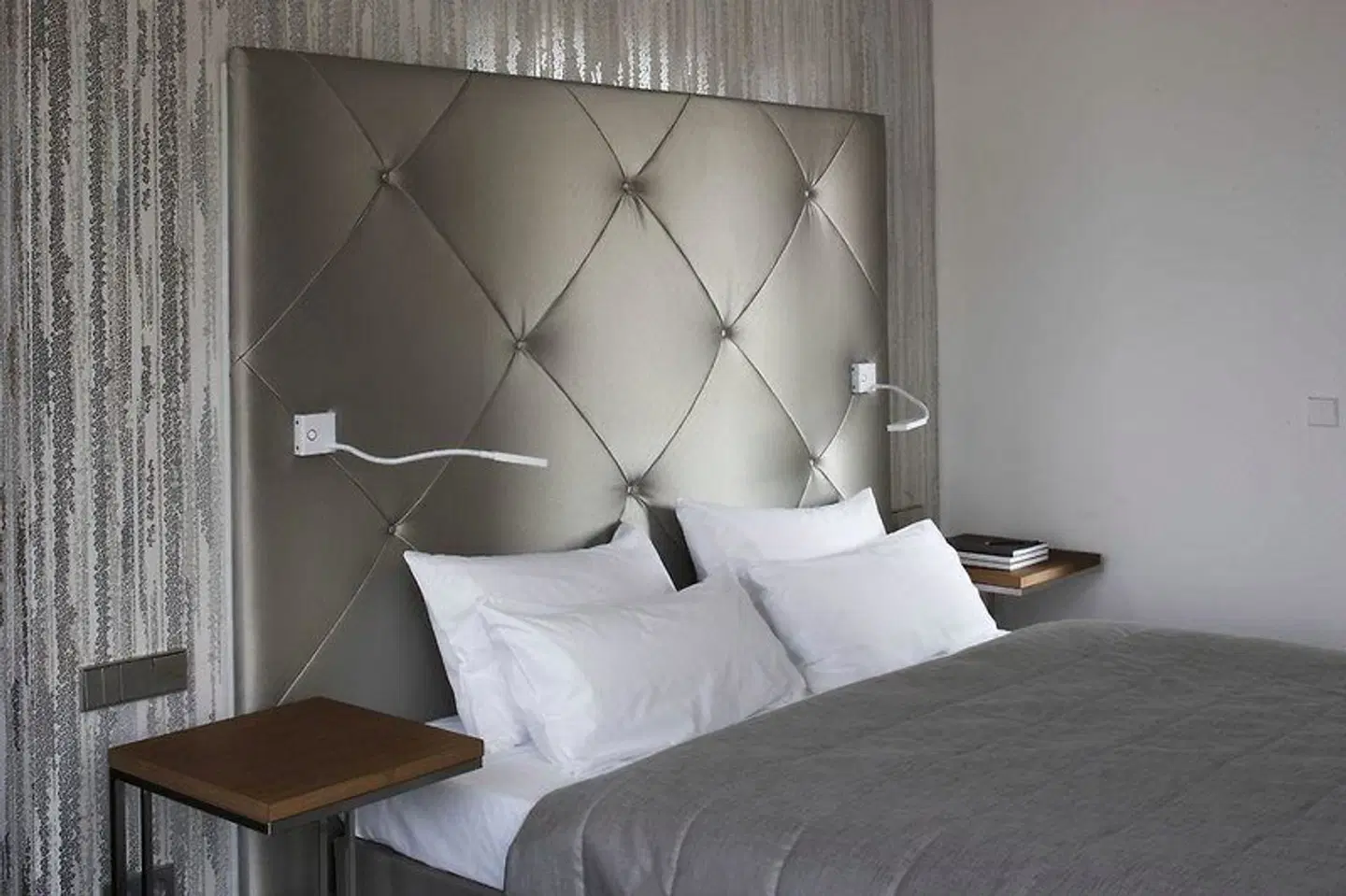 Cosmo ROOM_EXAMPLE