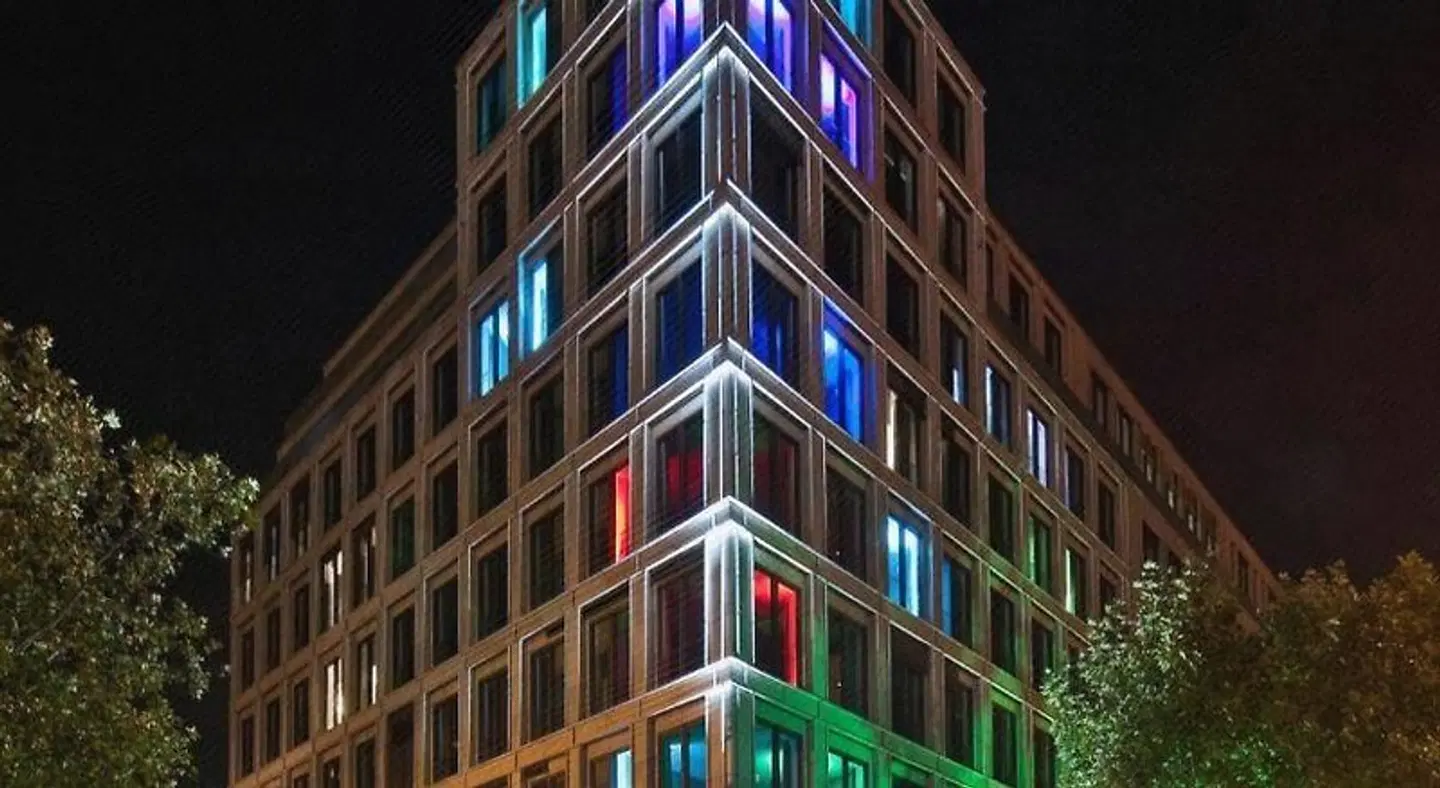 Cosmo EXTERIOR