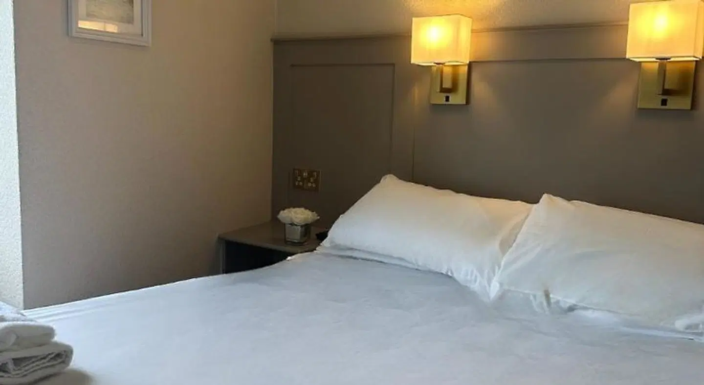 Clarence House Hotel ROOM_EXAMPLE
