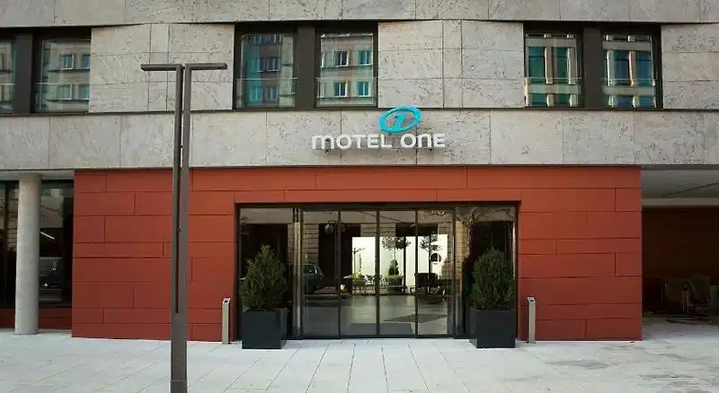 Motel One Stuttgart - Mitte – Hotelfoto