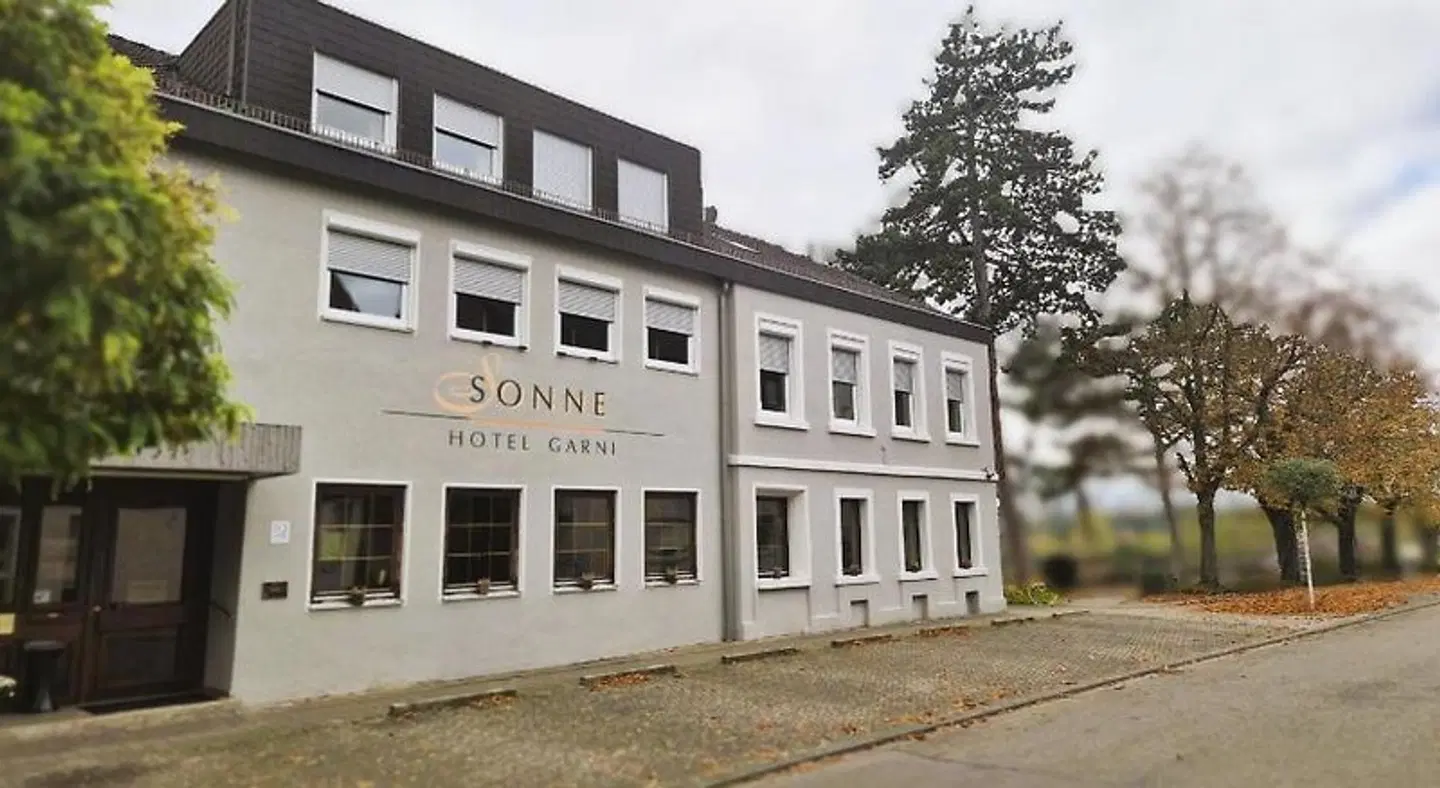Sonne EXTERIOR