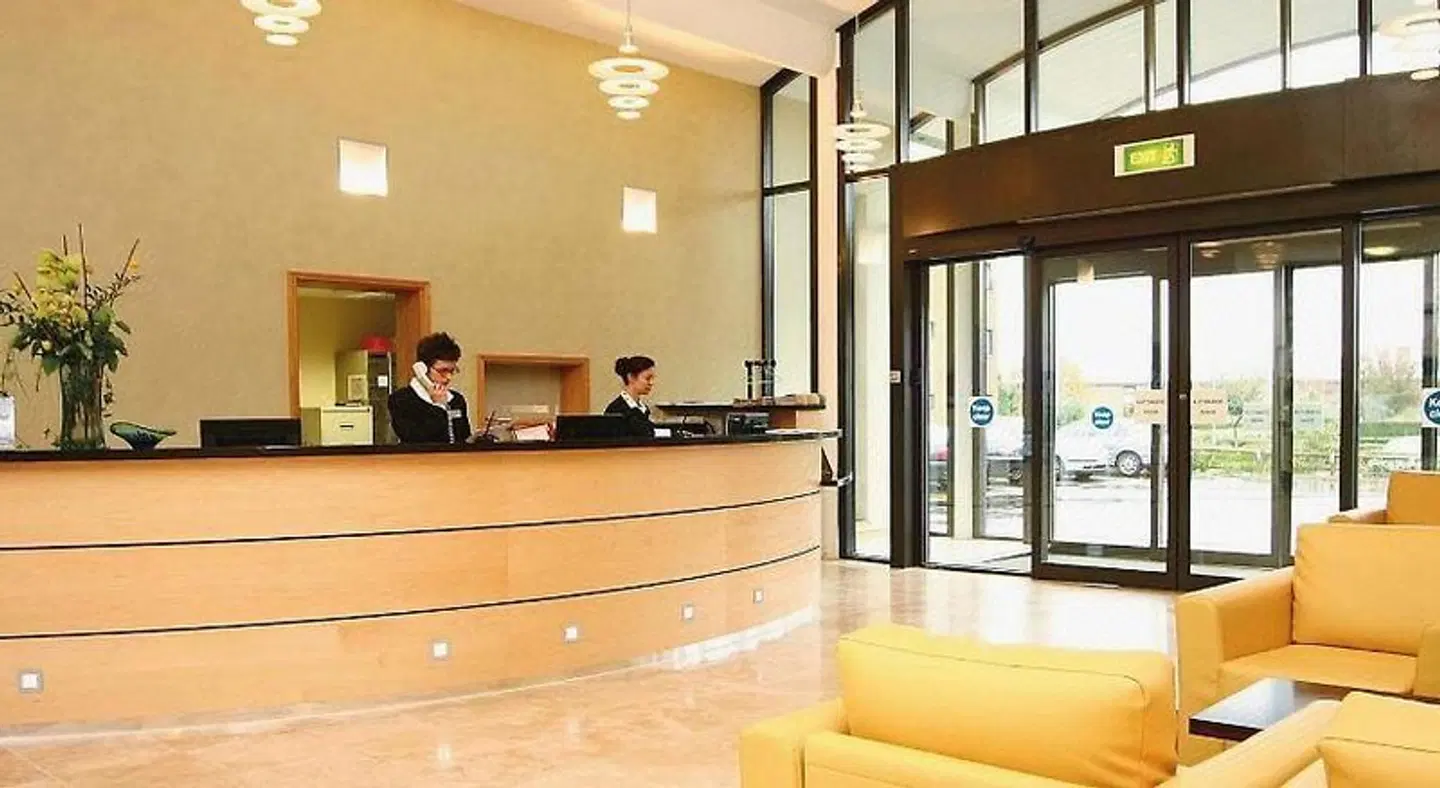 Cranfield Management Development Centre LOUNGE_LOBBY