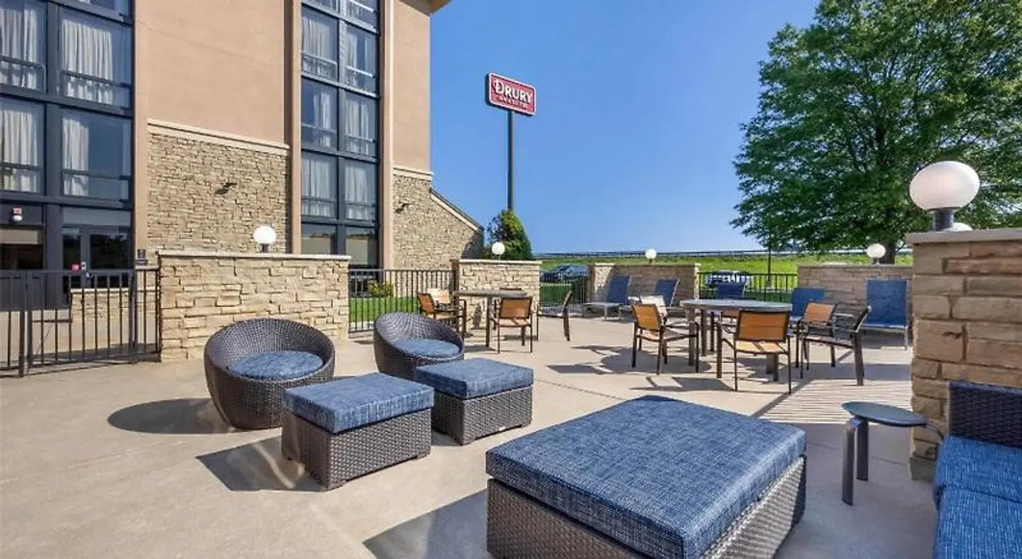 Drury Suites Paducah Terrasse