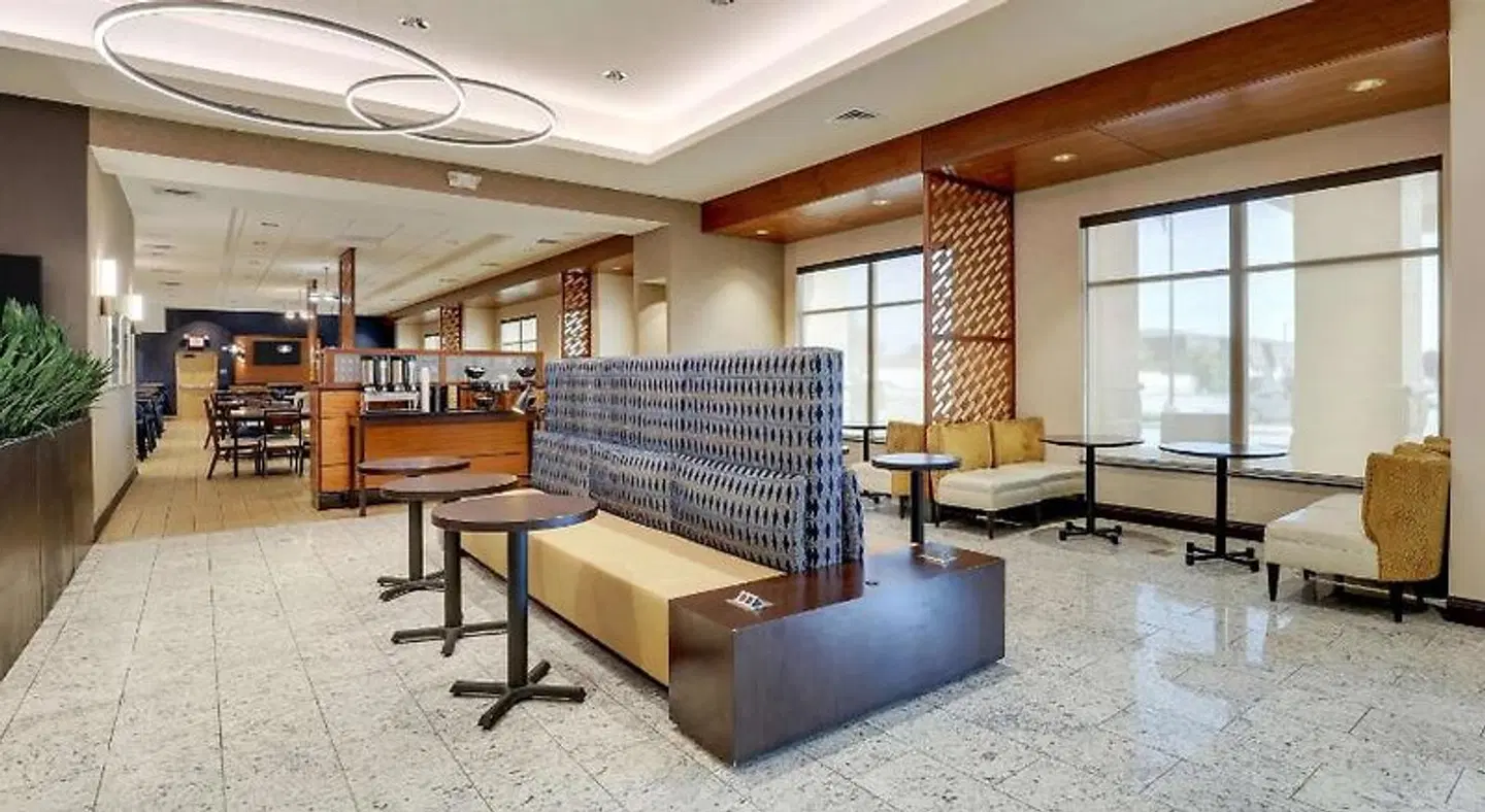 Drury Inn & Suites Lafayette, IN LOUNGE_LOBBY
