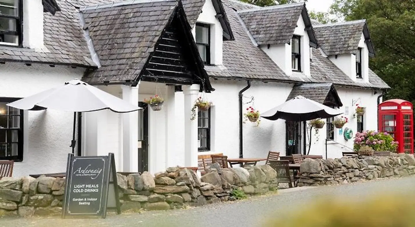 Ardeonaig Hotel & Restaurant EXTERIOR