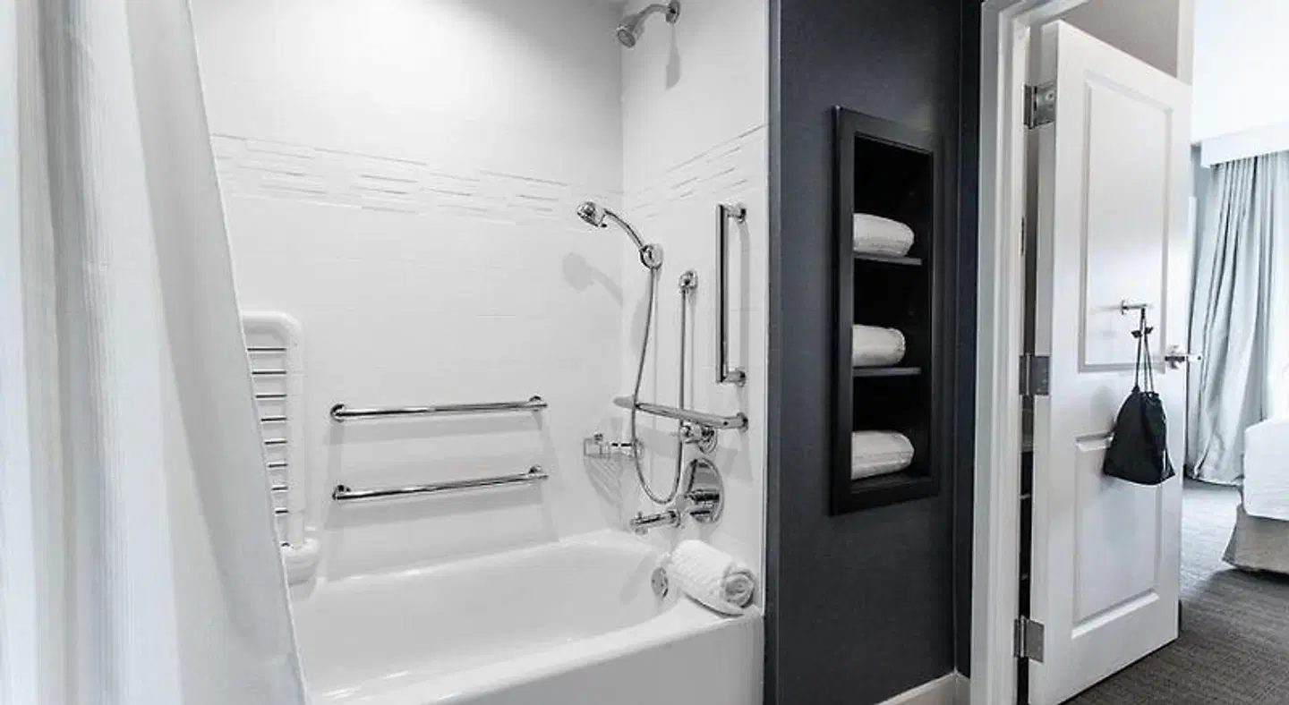 Residence Inn by Marriott Tulsa Midtown Badezimmer