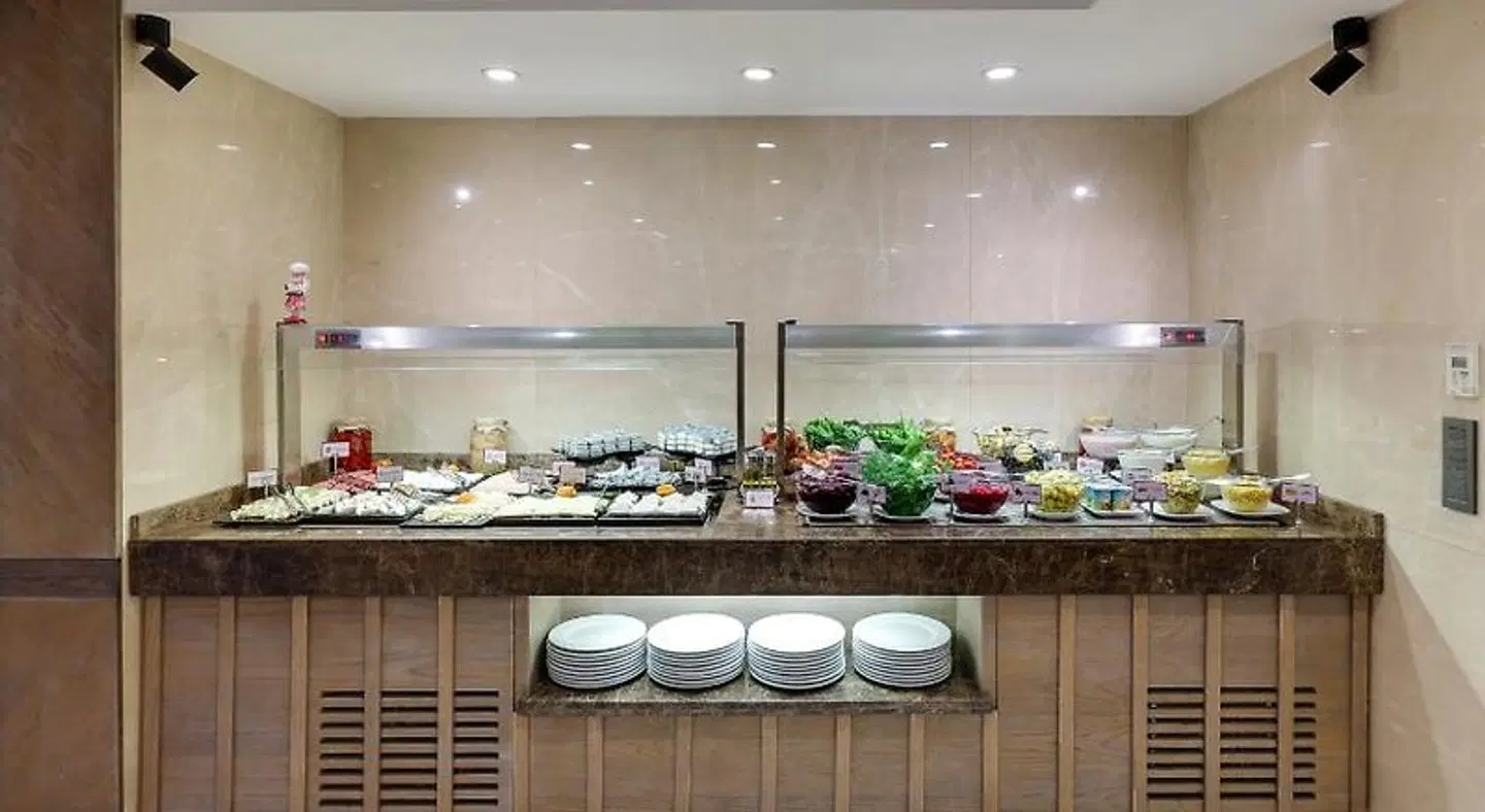 Ramada Istanbul Old City Hotel Restaurant
