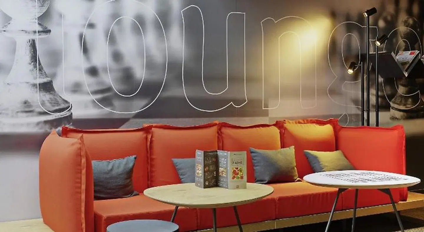 ibis Poitiers Beaulieu LOUNGE_LOBBY