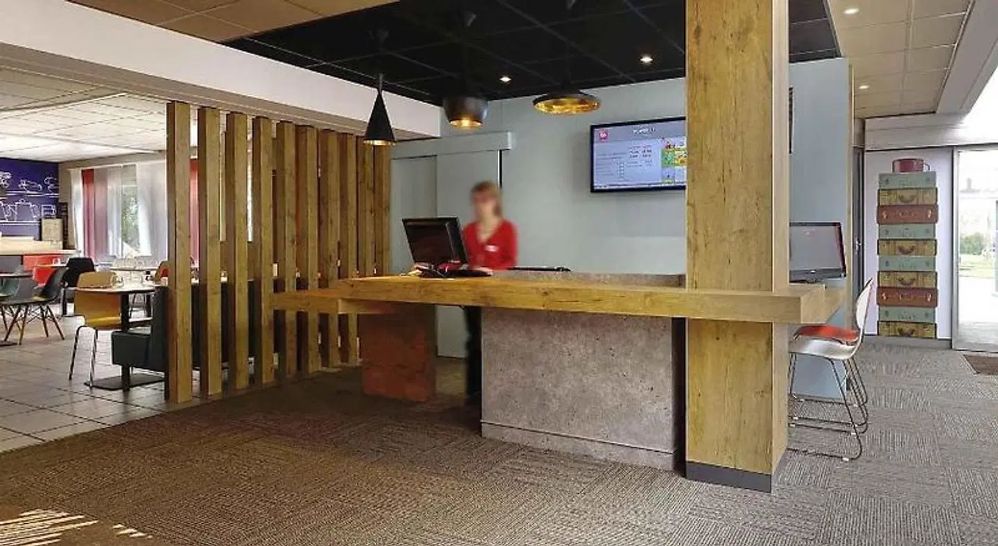 ibis Poitiers Beaulieu LOUNGE_LOBBY