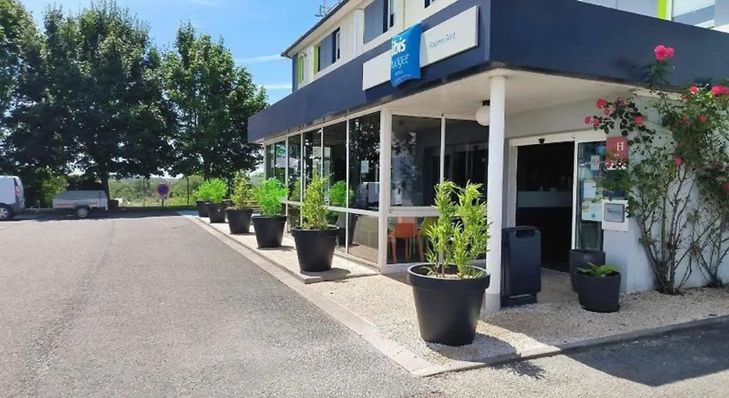 ibis budget Poitiers Nord Futuroscope EXTERIOR